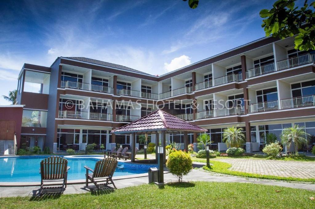 טנג'ונג פנדן Bahamas Hotel & Resort מראה חיצוני תמונה