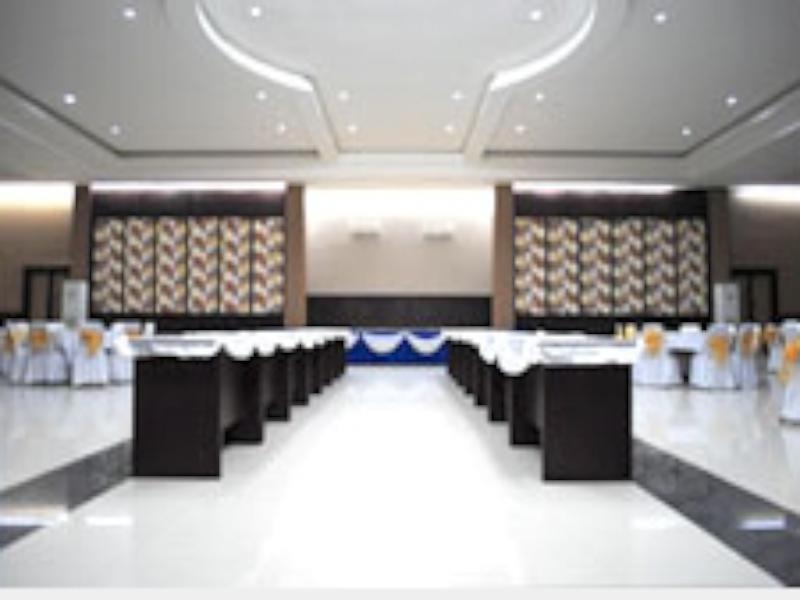 טנג'ונג פנדן Bahamas Hotel & Resort מראה חיצוני תמונה