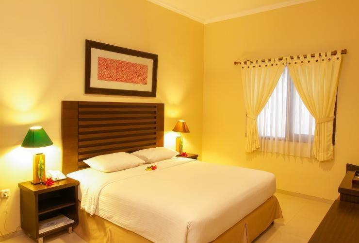 טנג'ונג פנדן Bahamas Hotel & Resort מראה חיצוני תמונה
