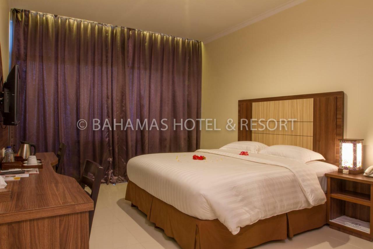 טנג'ונג פנדן Bahamas Hotel & Resort מראה חיצוני תמונה