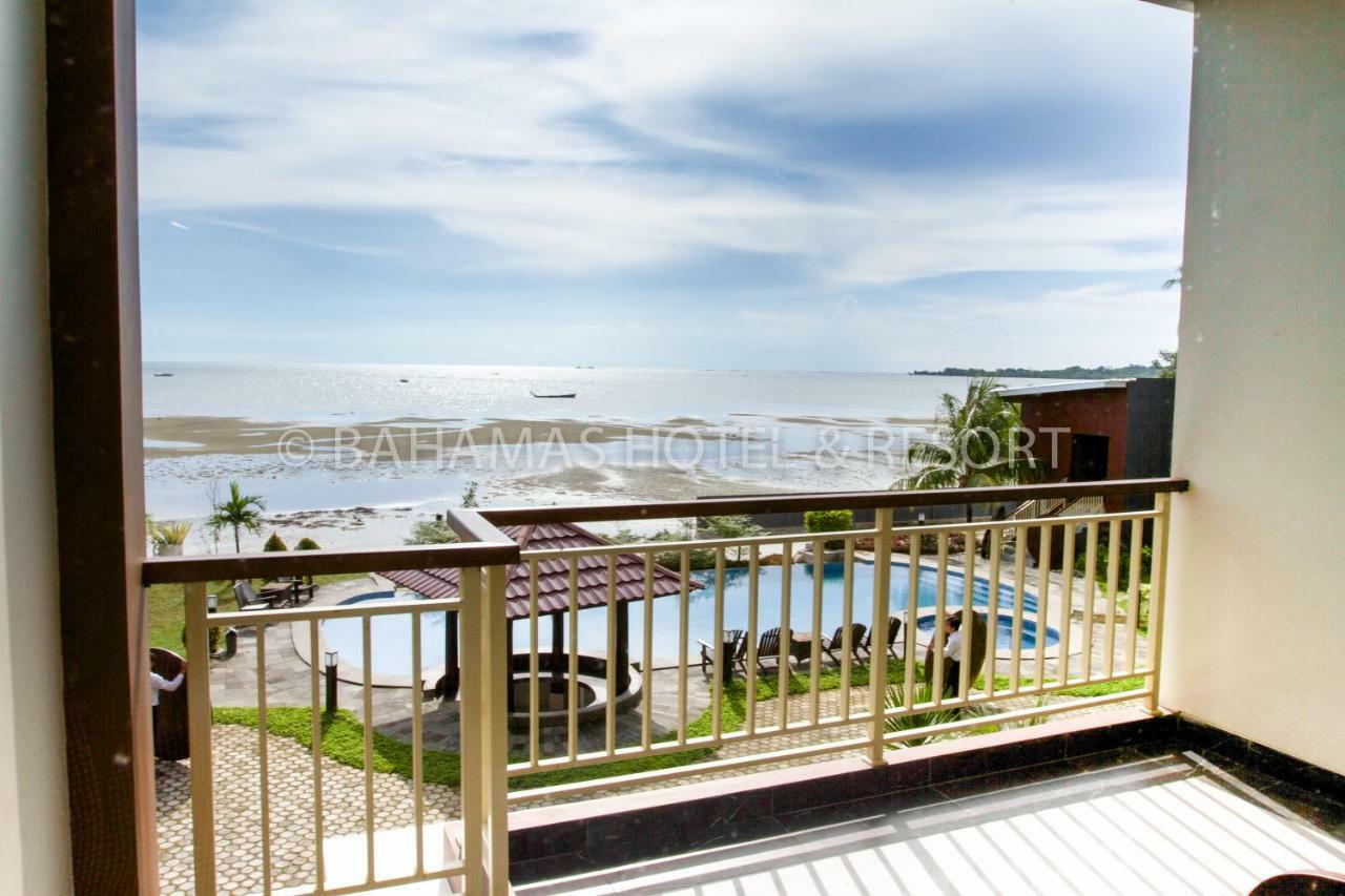 טנג'ונג פנדן Bahamas Hotel & Resort מראה חיצוני תמונה