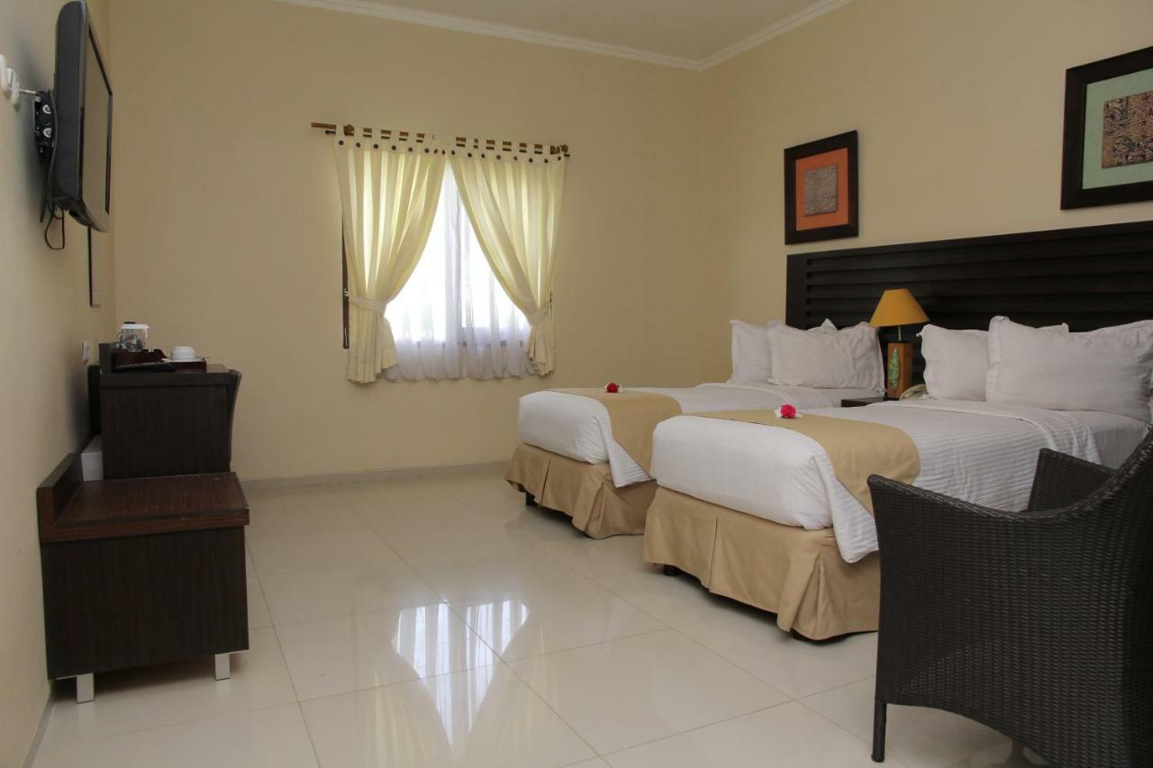 טנג'ונג פנדן Bahamas Hotel & Resort מראה חיצוני תמונה